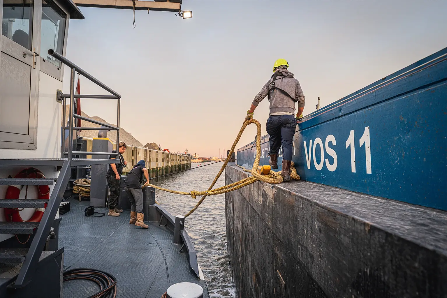 Maritieme transporten werkzaamheden A.J. Van Vliet